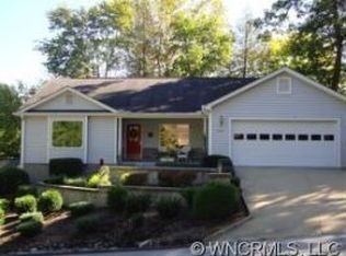 3060 Middleton Way Ct, Hendersonville, NC 28791