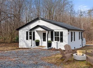 1746 Amos St, Reidsville, NC 27320