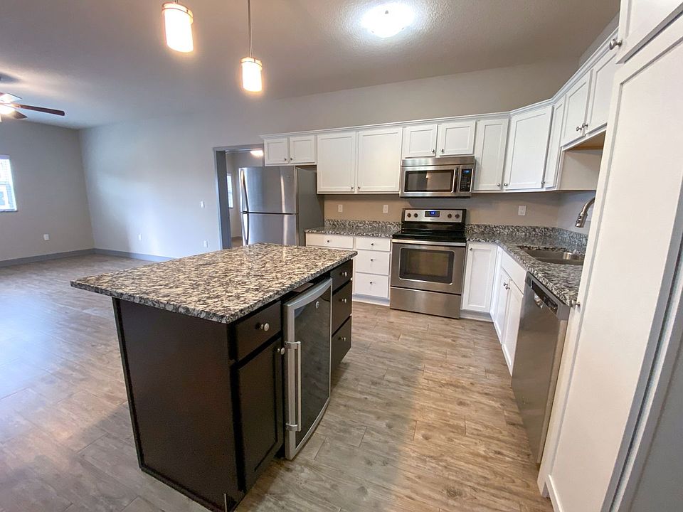 1st image of 3400 Aurora Ave APT 207