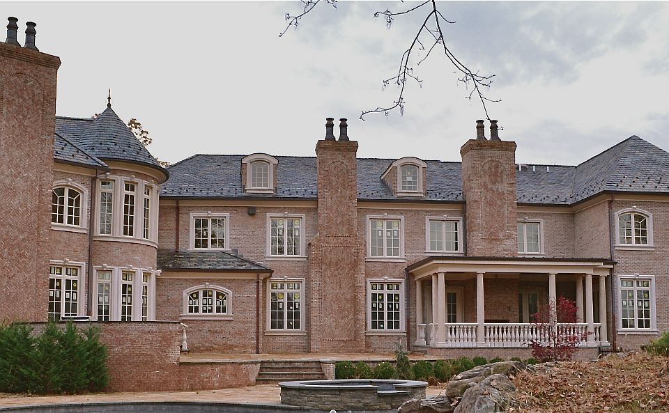 UNSURPASSED MANSION !