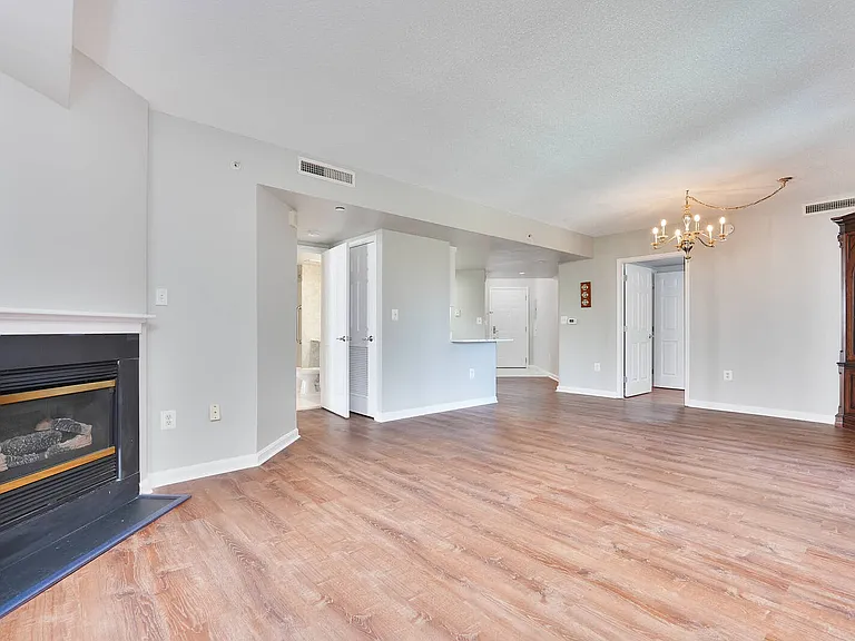 11710 Old Georgetown Rd #429 — Photo 38