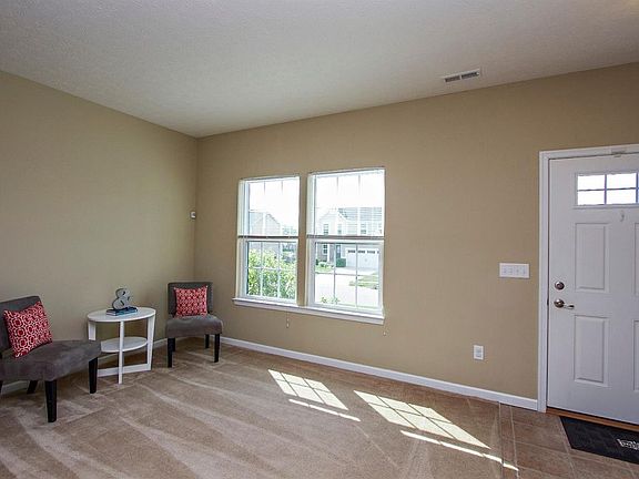 2nd image of 360 Brandon Dr