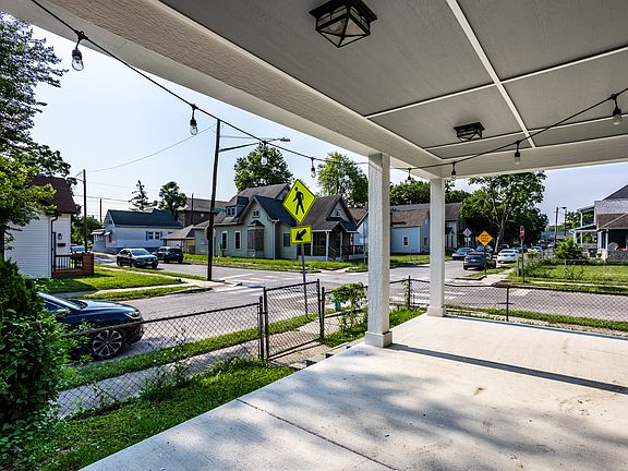 5th image of 2302 N Kenwood Ave
