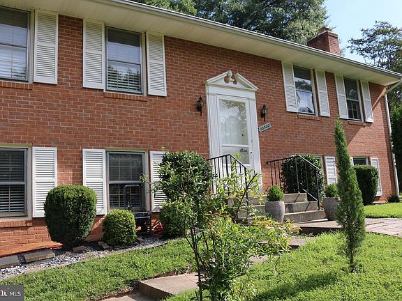 4th image of 10500 Linfield St