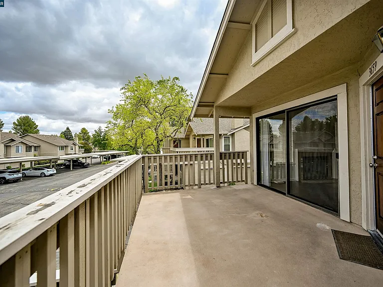 3659 Crow Canyon Rd — Photo 2