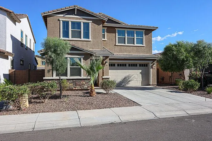 4 bed, 3.0 bath, 2546 sqft, $2,400 — Photo 3