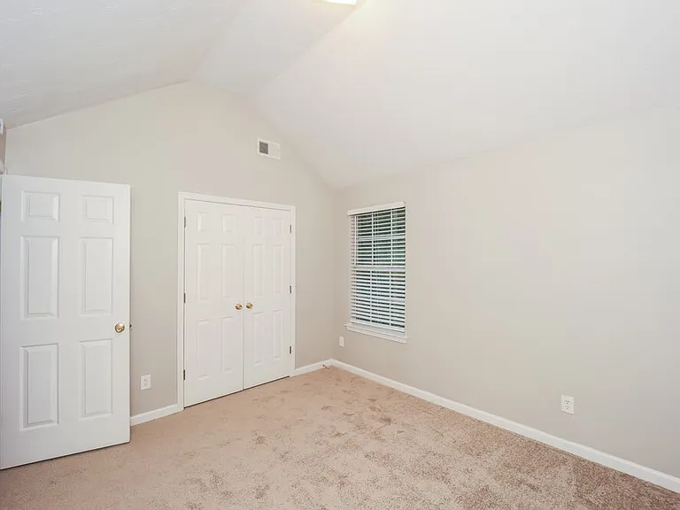 3234 Diamond Blf — Photo 13
