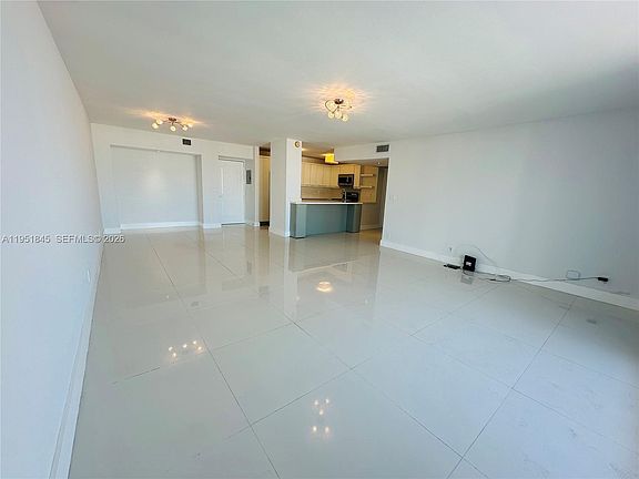 2nd image of 100 Bayview Dr APT 1528