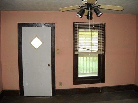 2nd image of 432 16th Ave S