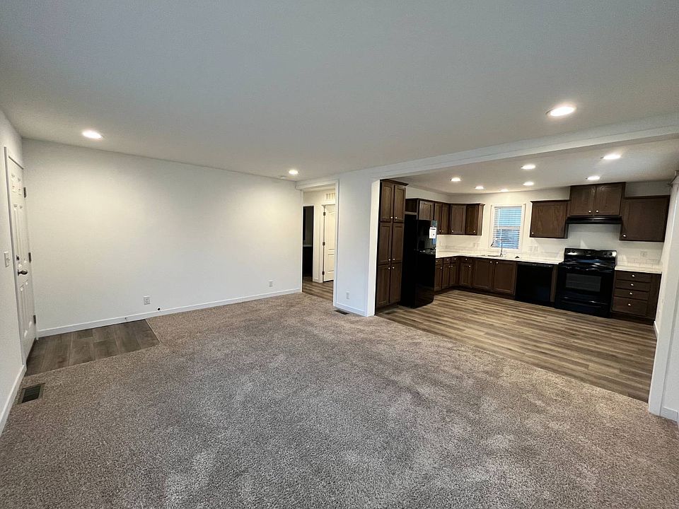 2nd image of 25 Kimberly Ln