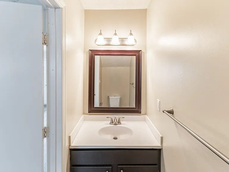 Madison Pines — Photo 21