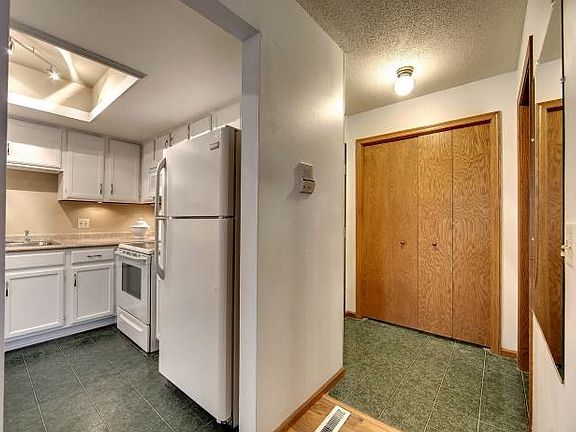 5th image of 6101 Courtly Alcove APT F