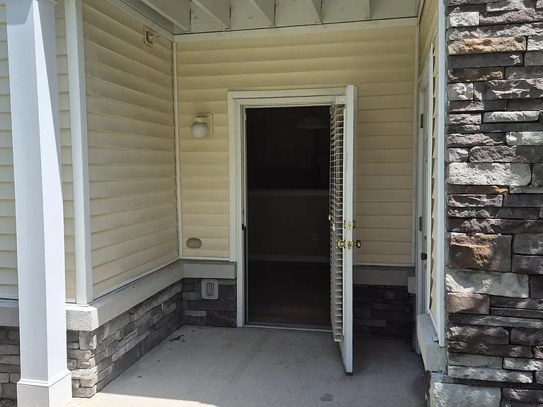 2200 Marsh Hawk Ln #205 — Photo 3