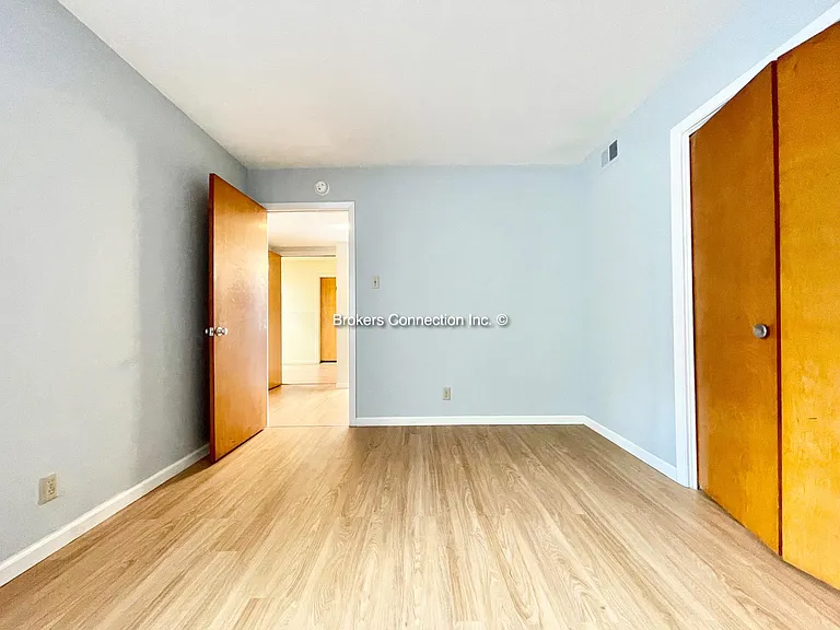 1649 12th Ave #8 — Photo 19