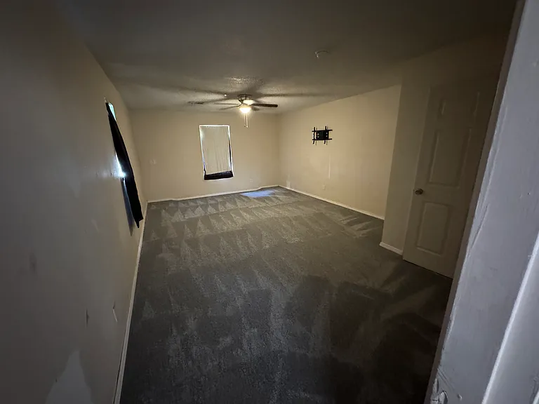 1912 Cypress Pl #B — Photo 7