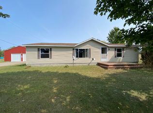 5368 S 90th Ave, New Era, MI 49446