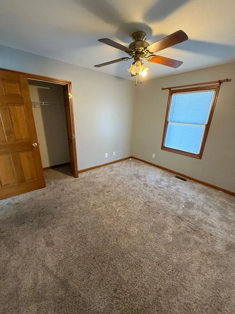 1105 North Park Avenue — Photo 2