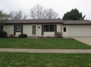 7656 Harvest Ln, Portage, MI 49002