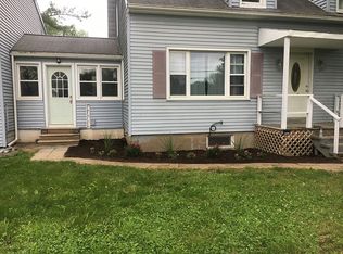 49 Elm Ave E, Selkirk, NY 12158