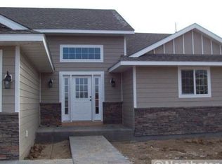 24610 Kestrel Ave, Chisago Lake Township, MN 55013