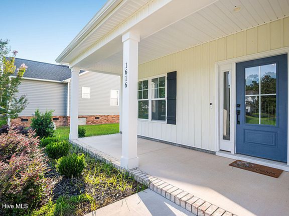 5th image of 1616 Chadwick Shores Drive