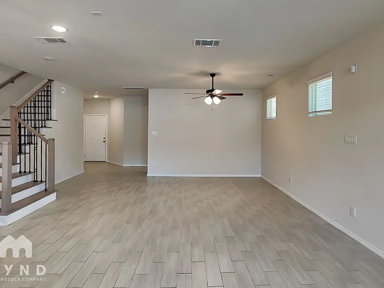 3112 Founders Rock Dr — Photo 2