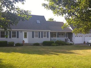 16 Barbara Dr, Amesbury, MA 01913