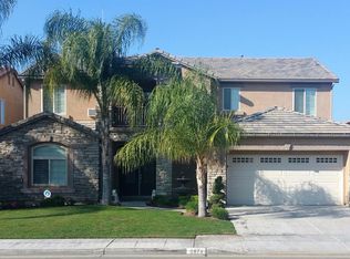 5879 N Torrey Pines Ave, Fresno, CA