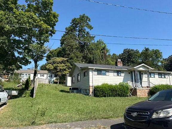 3rd image of 102 Norwood Ln
