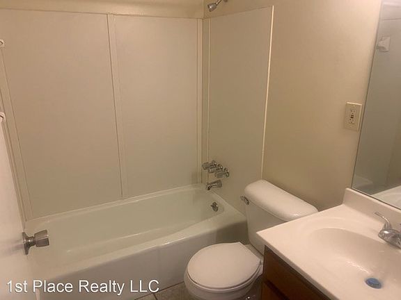 4th image of 2637 Adams Ave APT 3