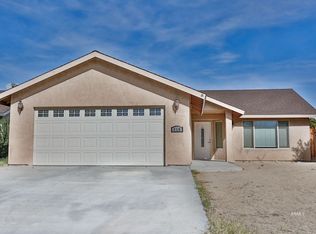 918 W Bataan Ave, Ridgecrest, CA 93555