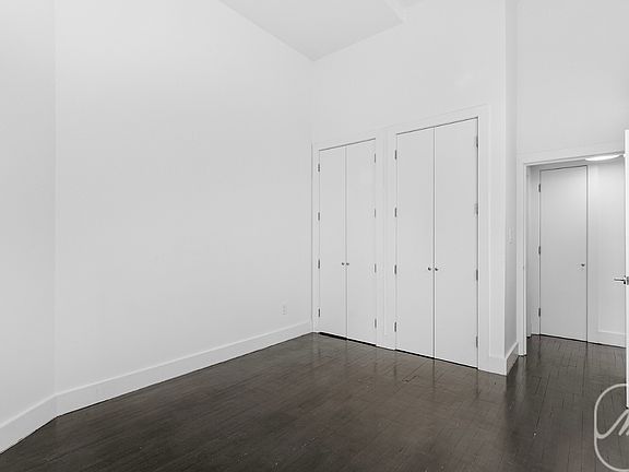 5th image of 304 E 20th St APT Ld