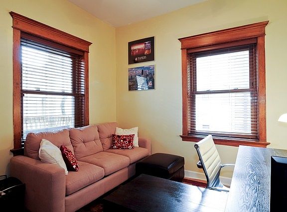 5th image of 3131 N Clifton Ave