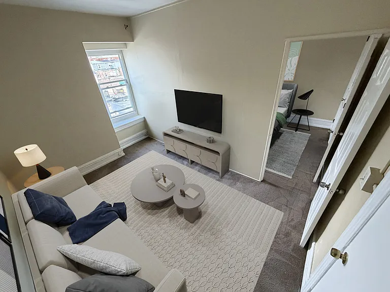 121 N 11th St #3 — Photo 3