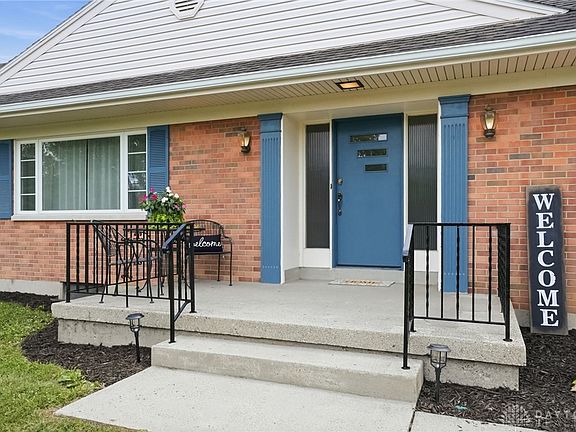3rd image of 4176 Roman Dr