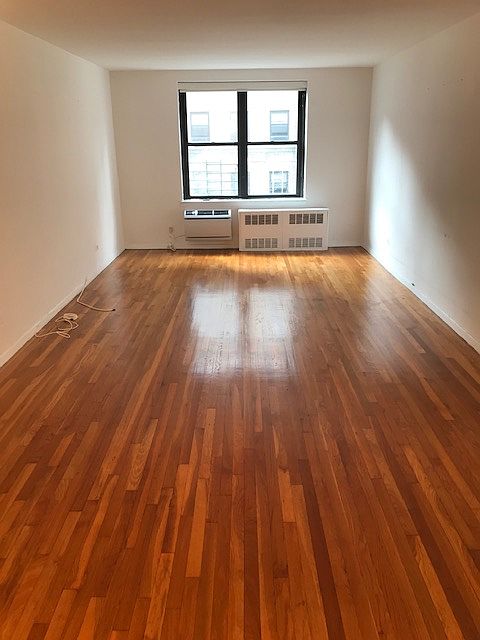 1st image of 327 W 30th St APT 5E