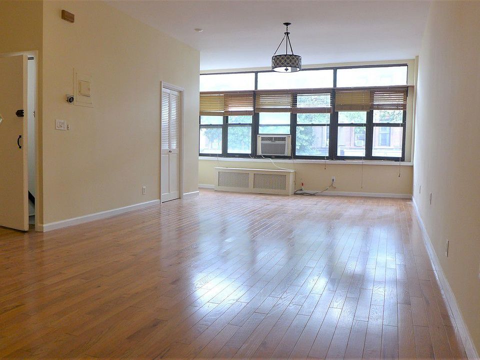 1st image of 432 5th Ave #2
