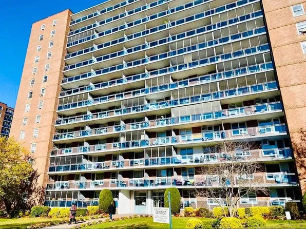 97-37 63rd Road #4K, Rego Park, NY 11374