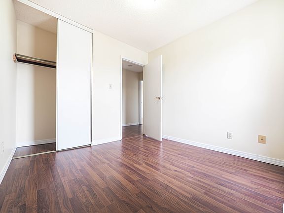 4th image of 245 Dunluce Rd NW