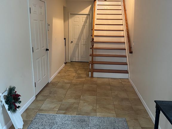 2nd image of 43 Sherwood St