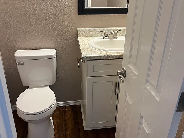2nd Bathroom