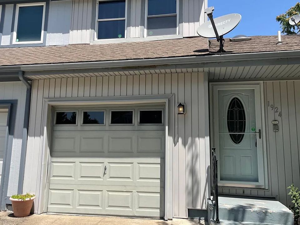 1st image of 1924 Lawrence Ct