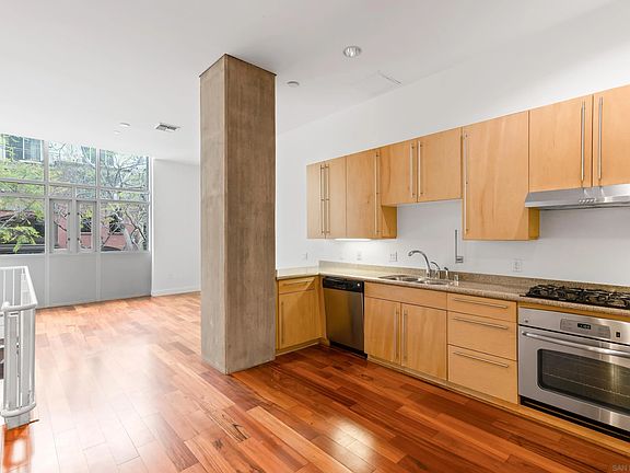 3rd image of 801 Ash St Unit 101
