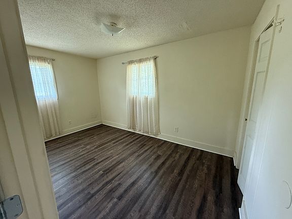 3rd image of 805 Greenville Pike