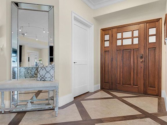 5th image of 200 Gulf Shore Dr Unit 621