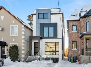 15 Cruikshank Ave, Toronto, ON