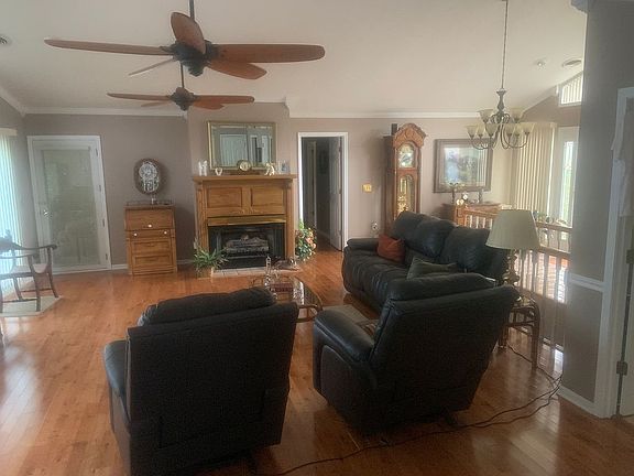 5th image of 3705 Pashley Ct