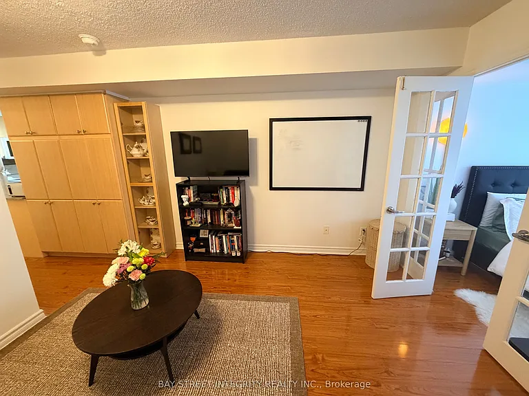 763 Bay St #907 — Photo 9