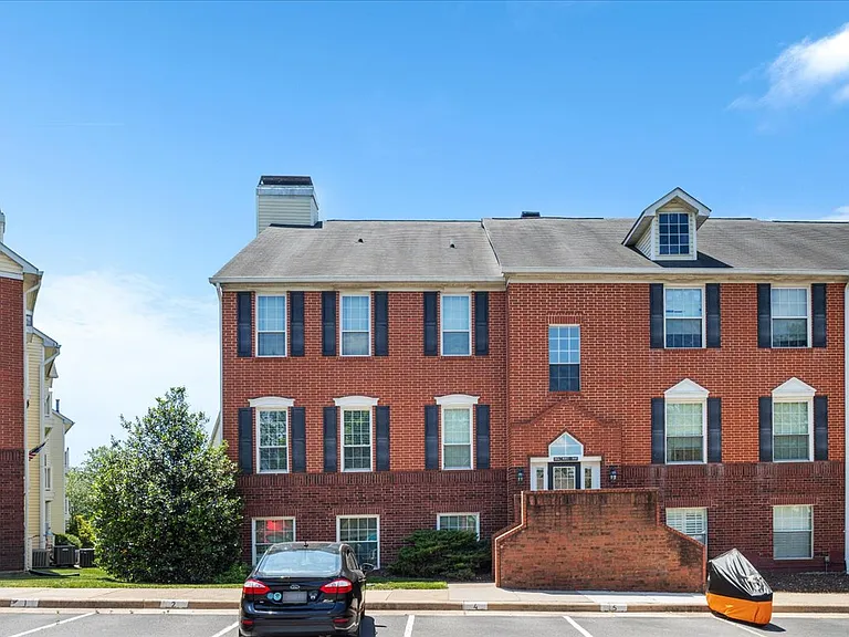 664 Gateway Dr SE #302 — Photo 26