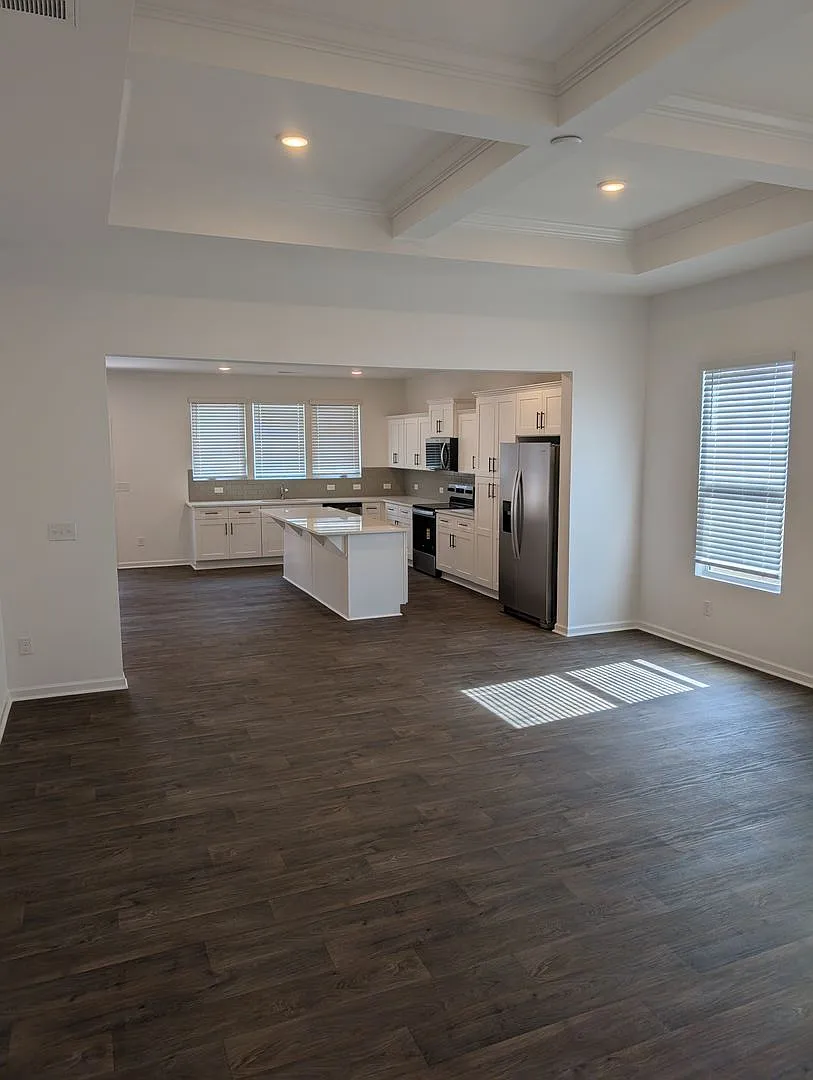 Building Photo - 437 Gentle Bend Cv